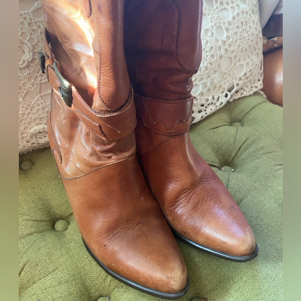 Vintage Tan Leather Ankle Boots - Picture 3 of 6
